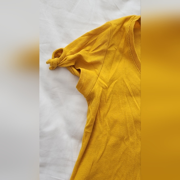 Top - Picture 3 of 4